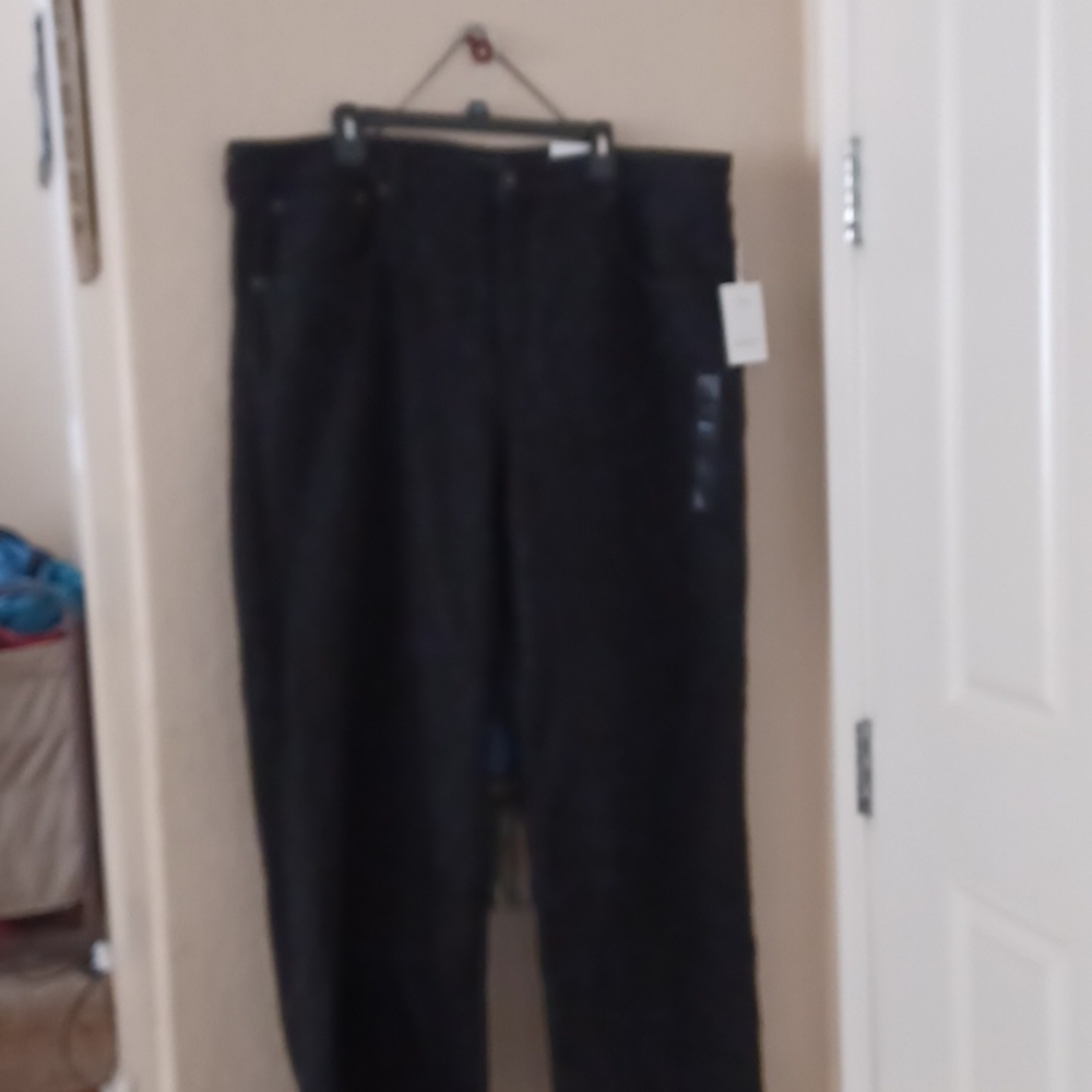 - Free assembly  woman's  Jean's